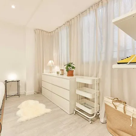 Beautiful Cocoon Near The Eiffel Tower Apartament *